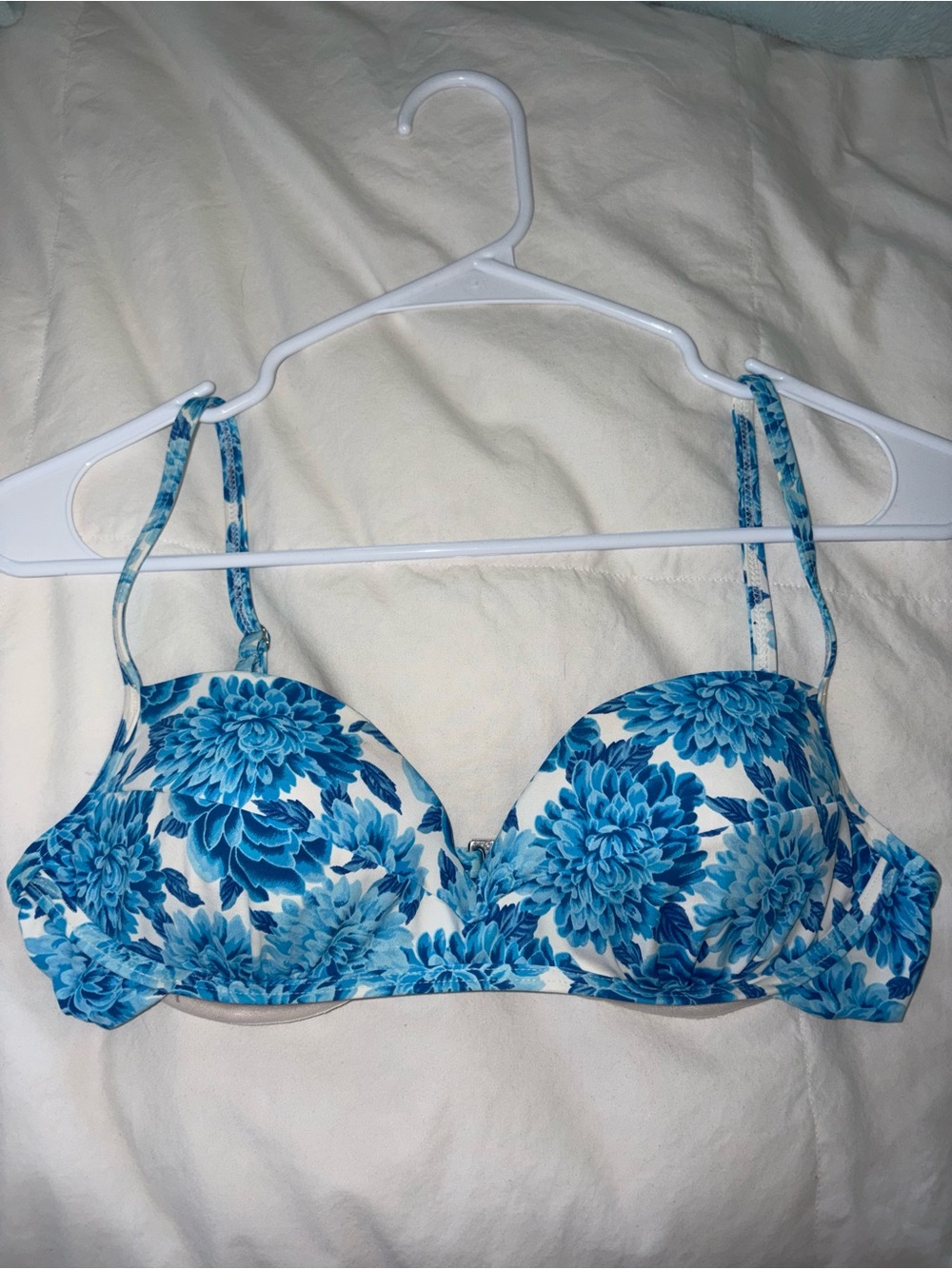 Vintage Frankie's Bikinis Blue Floral Push-Up Bikini Top